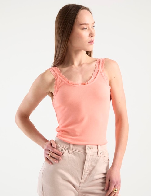 Top cuello redondo escote regular tirante ancho 1