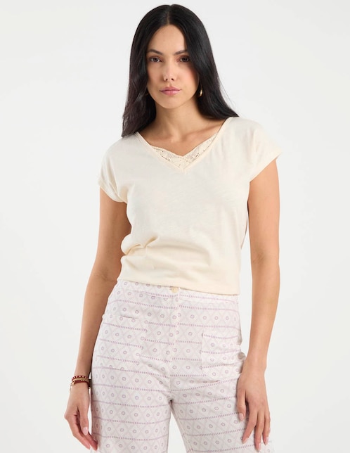 Playera manga corta cuello V para mujer 1