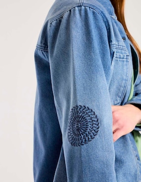 Chamarra denim Week by Weekend de mezclilla para mujer