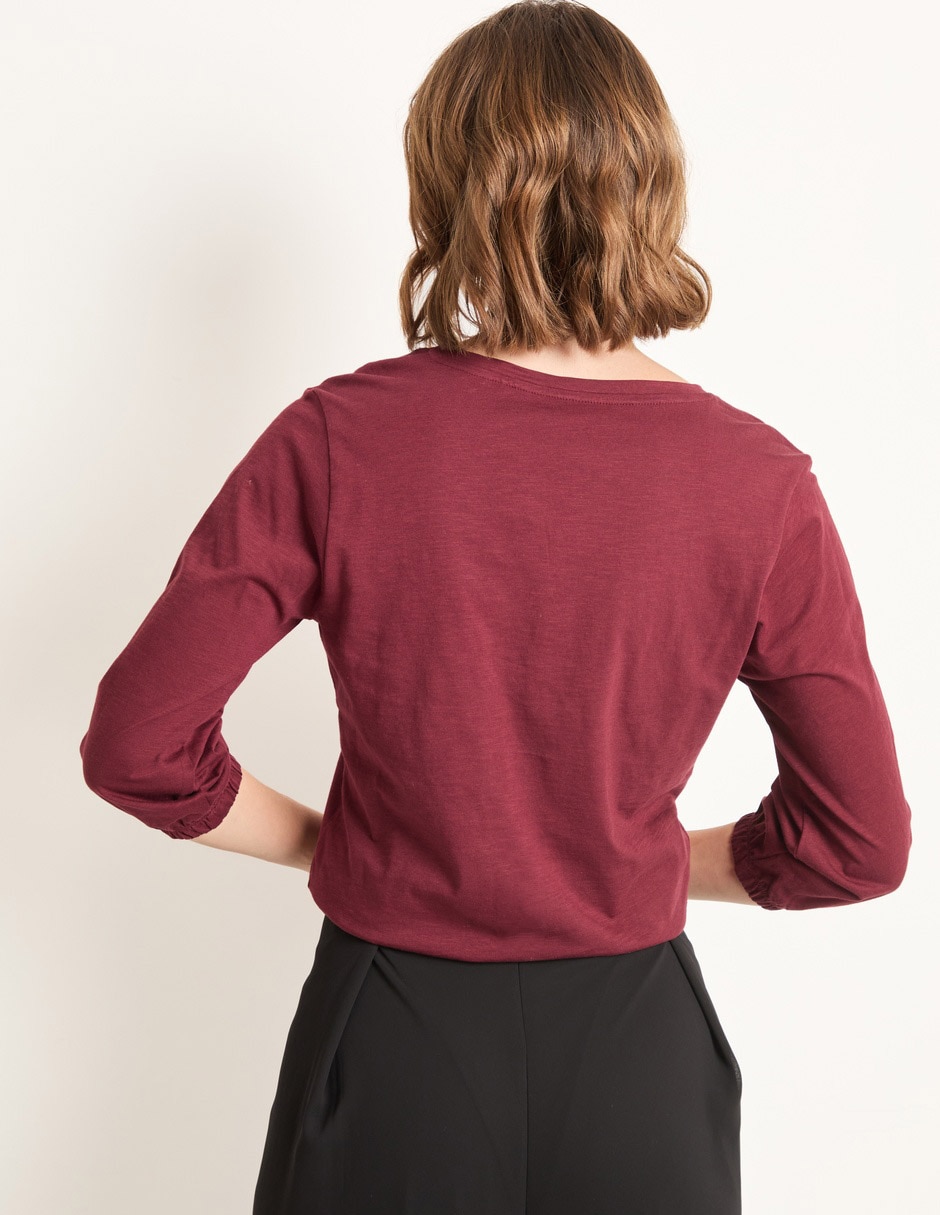 Playera manga 3/4 cuello V para mujer 3