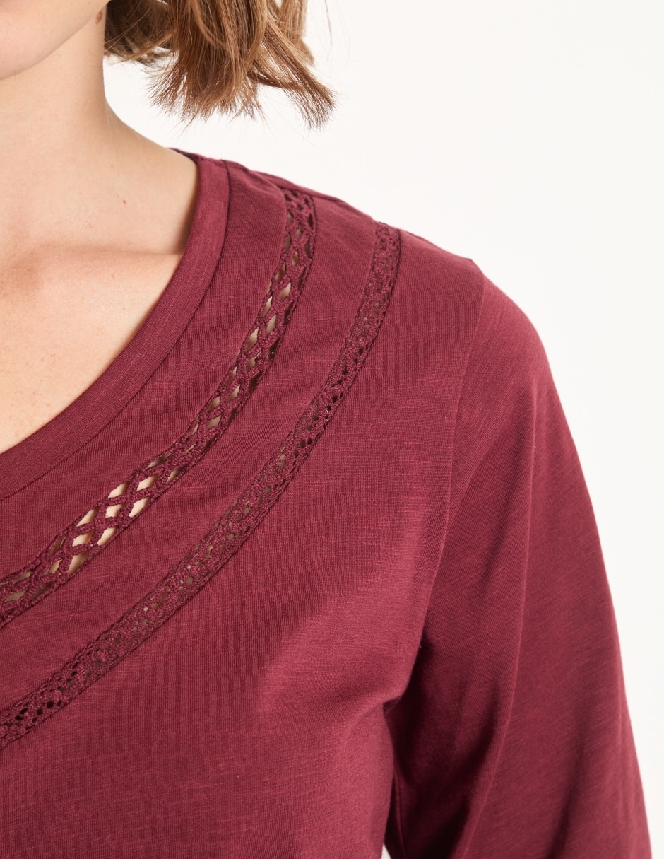 Playera manga 3/4 cuello V para mujer 5