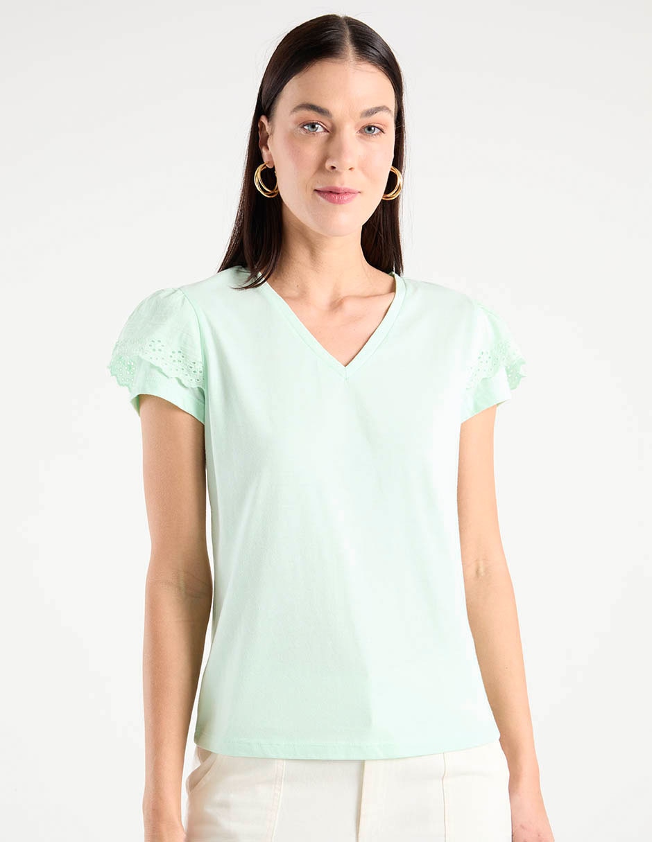 Playera manga corta cuello V para mujer