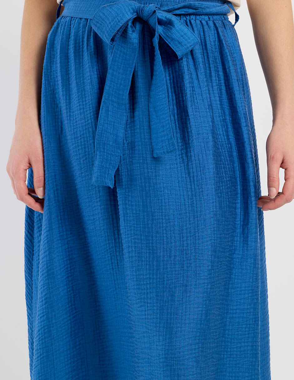 Falda crop a la cintura 4