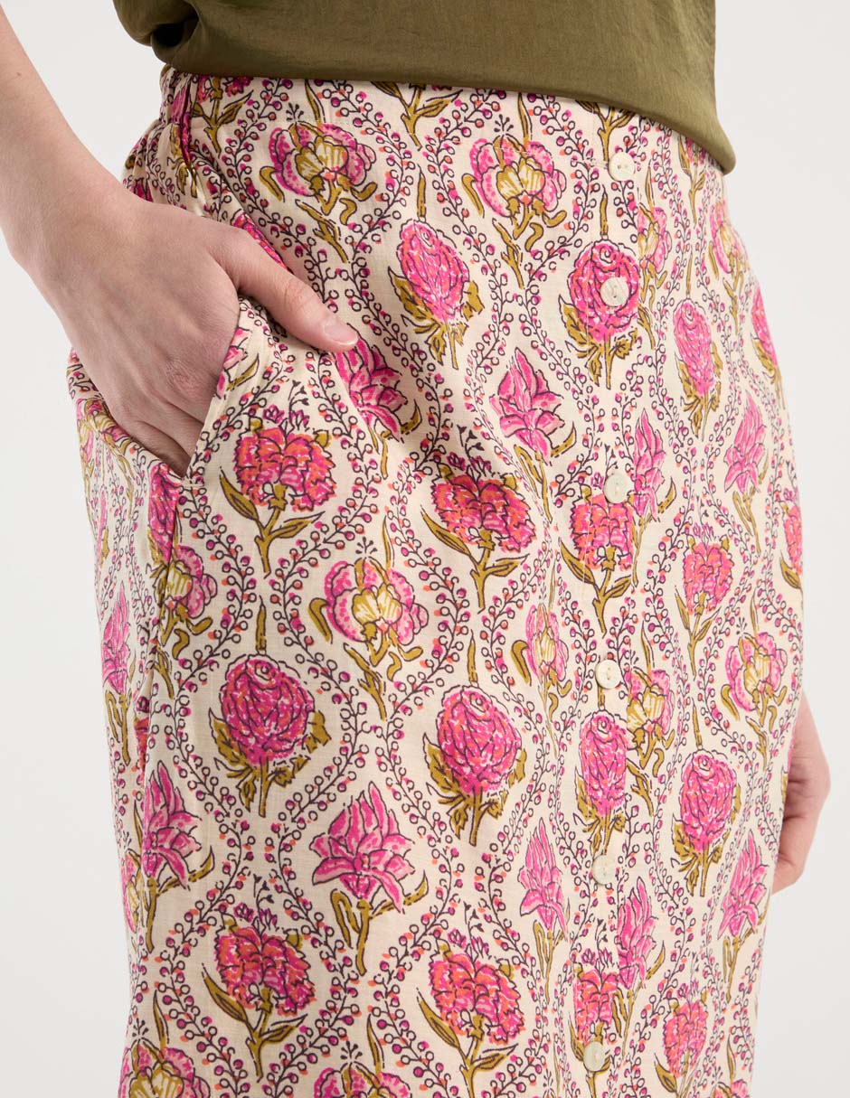 Falda crop a la cintura 4