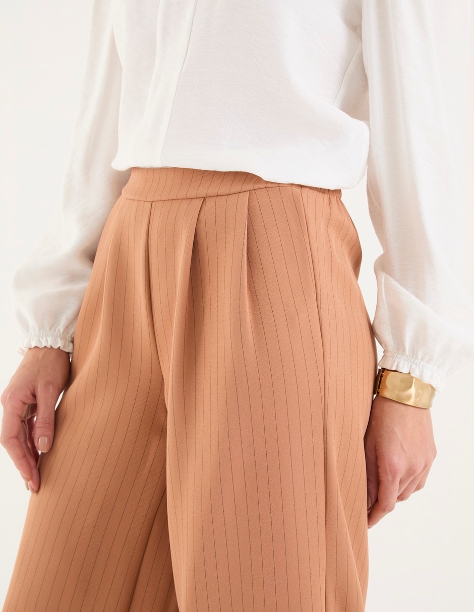 Pantalón coulotte amplio para mujer 4