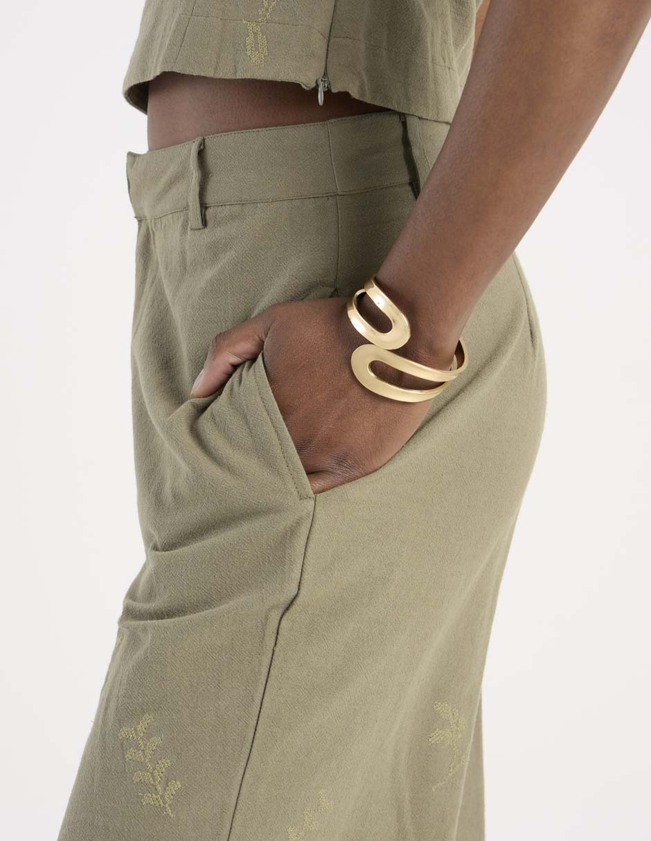 Pantalón amplio para mujer 4